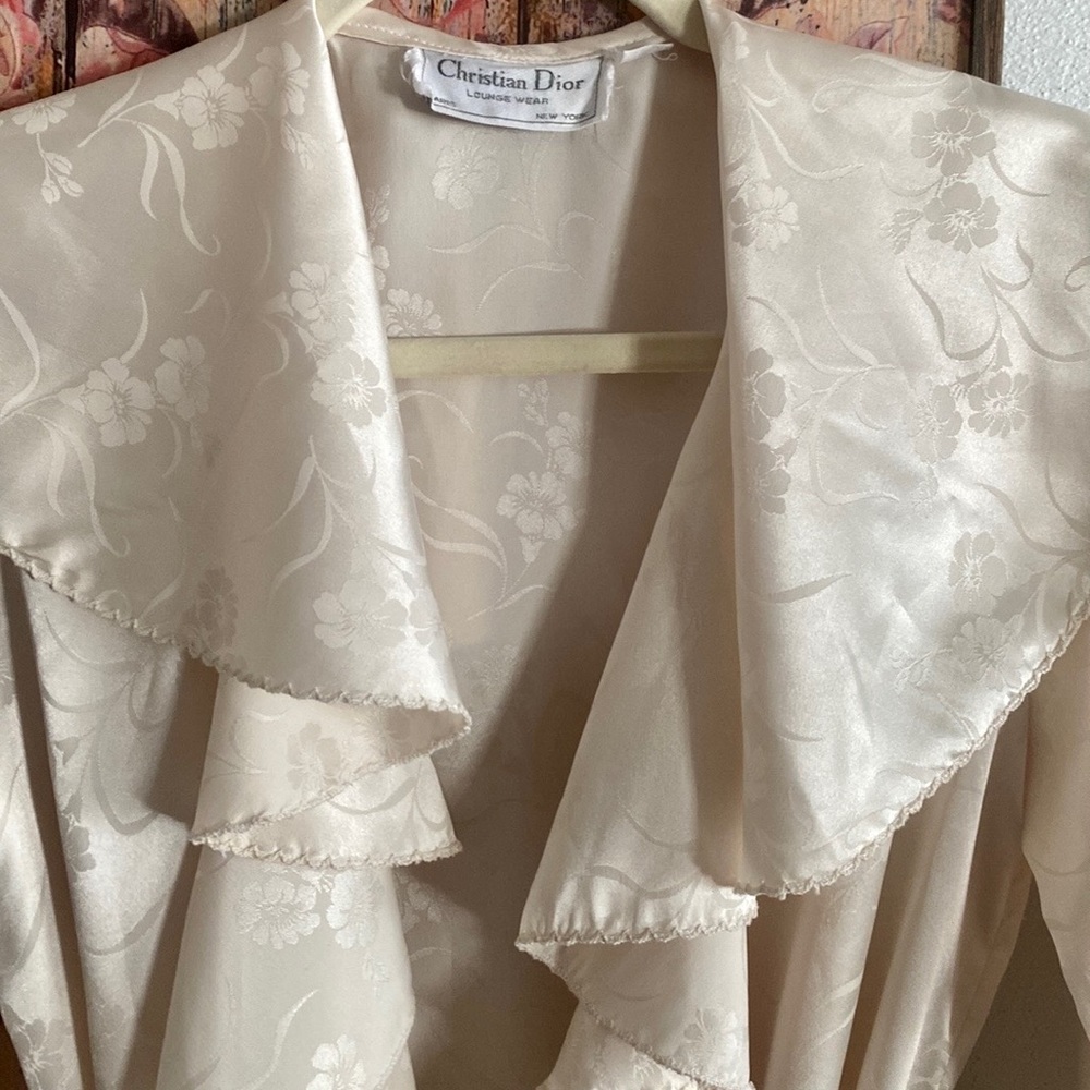 VINTAGE DIOR WEDDING ROBE - Picture 4 of 14